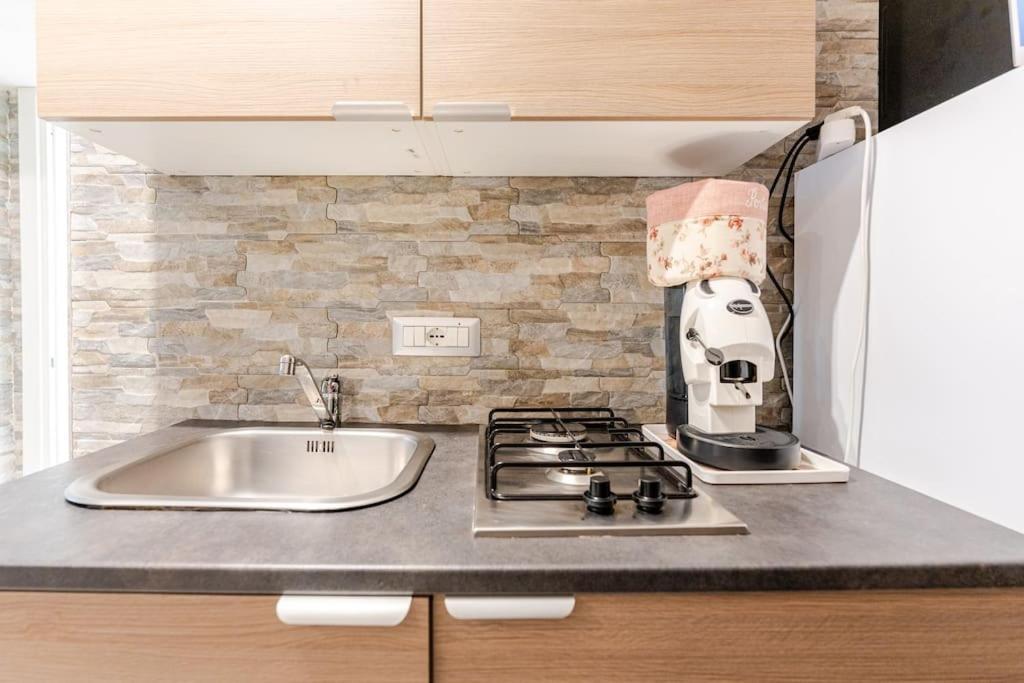 Appartement Noble Loft In Historical Building - 800m Subway Napels