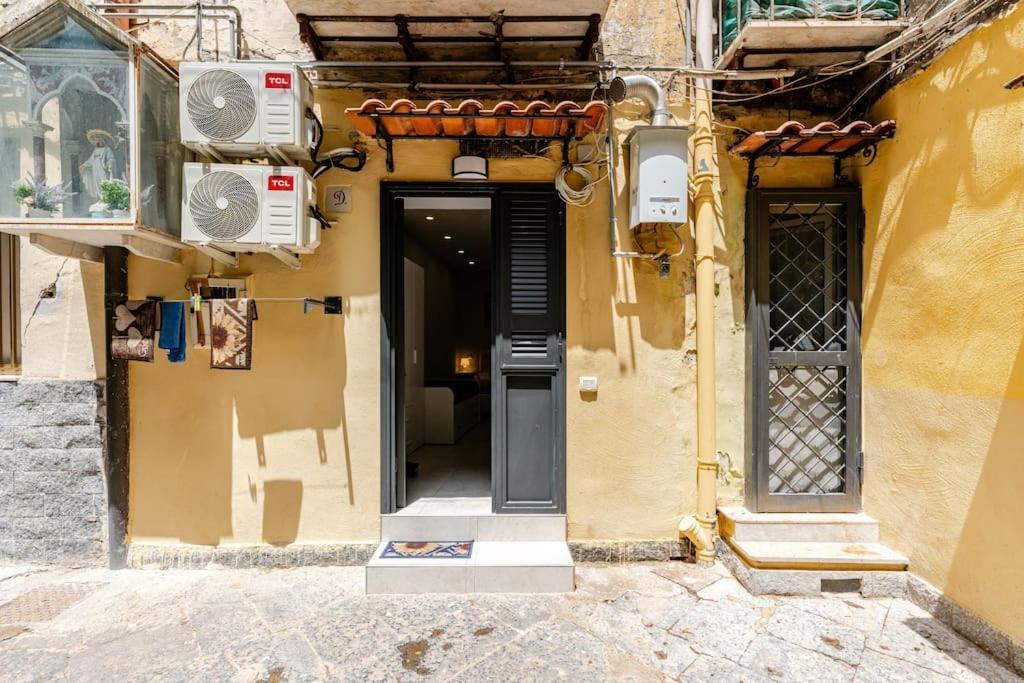 Noble Loft In Historical Building - 800m Subway * Napels